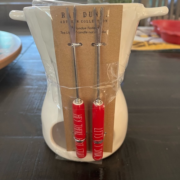 NWT Rae Dunn Fondue Set - Picture 4 of 10